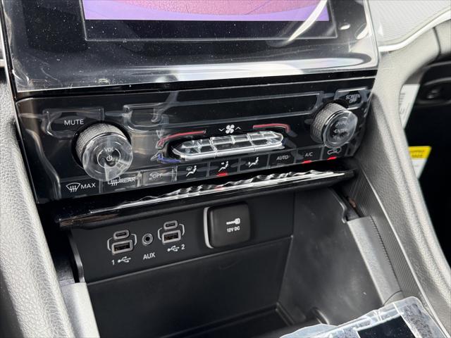 2026 Jeep Grand Cherokee Laredo 4x2