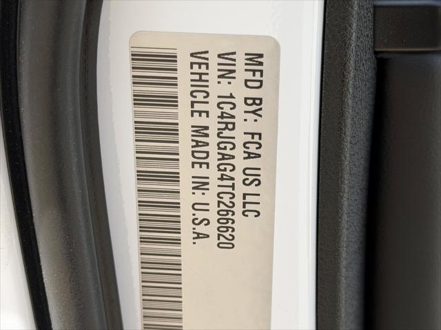 2026 Jeep Grand Cherokee Laredo 4x2