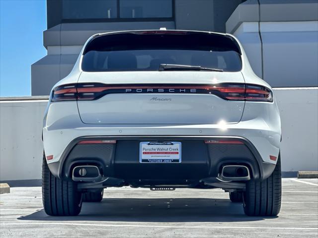 2026 Porsche Macan Unknown