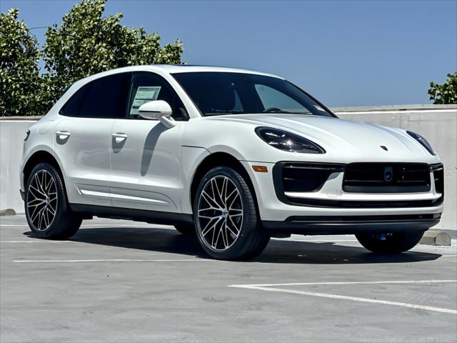 2026 Porsche Macan Unknown