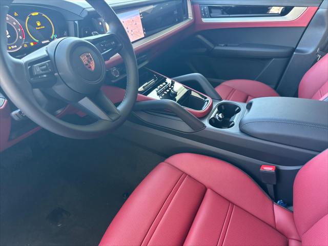 2026 Porsche Cayenne Unknown