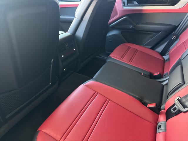 2026 Porsche Cayenne Unknown