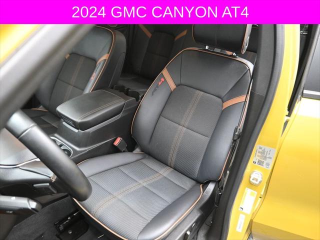 2024 GMC Canyon 4WD AT4
