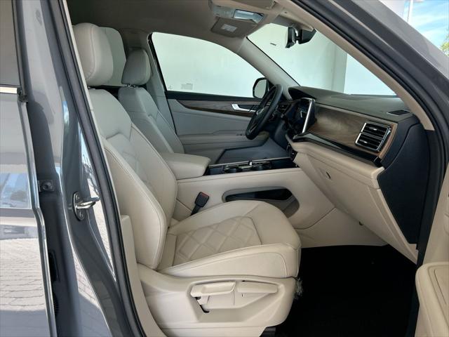 2026 Volkswagen Atlas SE with Technology