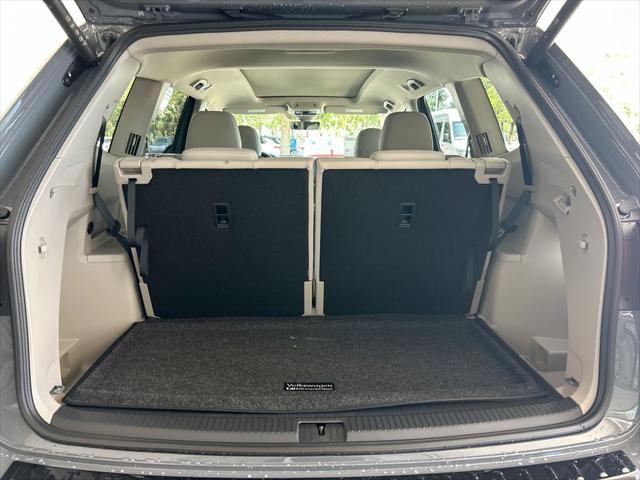 2026 Volkswagen Atlas SE with Technology