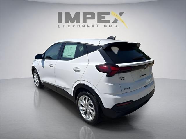 2027 Chevrolet Bolt LT FWD