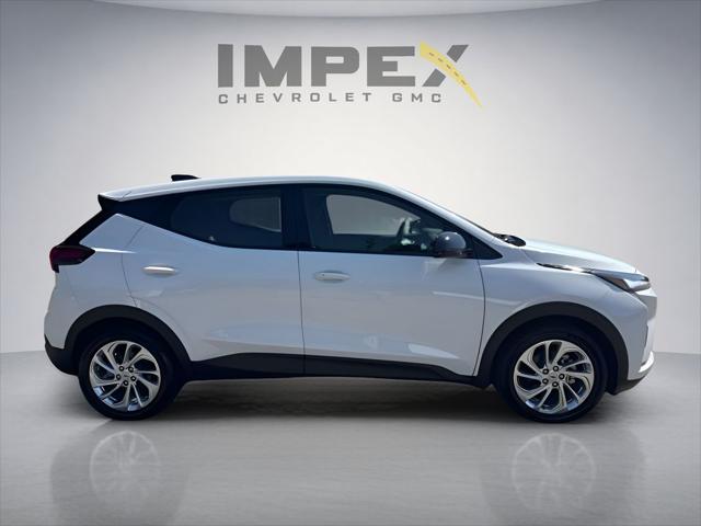 2027 Chevrolet Bolt LT FWD