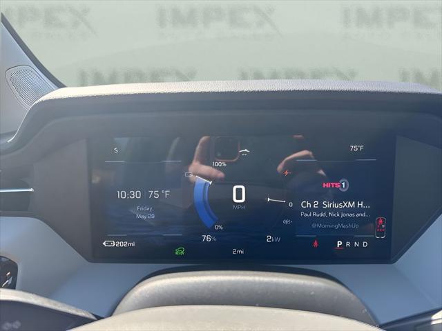 2027 Chevrolet Bolt LT FWD