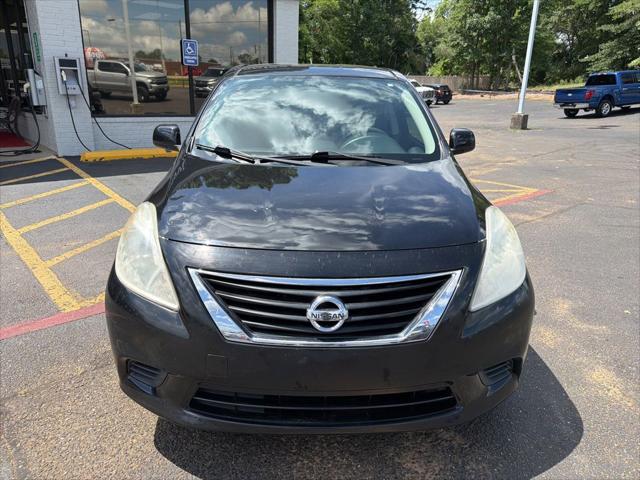 2013 Nissan Versa 1.6 SV