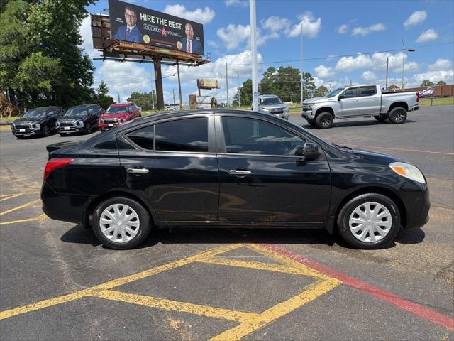 2013 Nissan Versa 1.6 SV