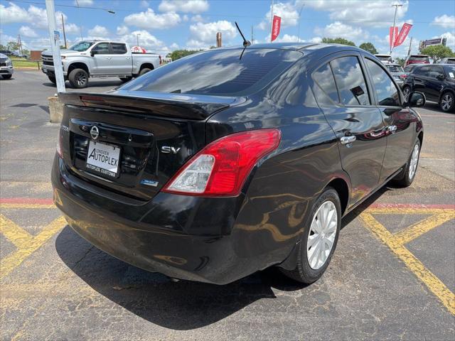 2013 Nissan Versa 1.6 SV