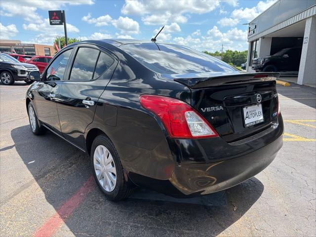 2013 Nissan Versa 1.6 SV