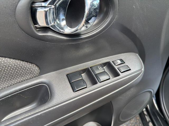 2013 Nissan Versa 1.6 SV