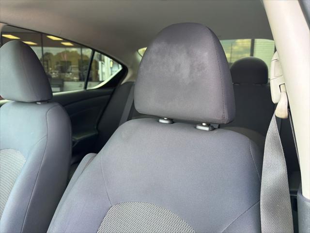2013 Nissan Versa 1.6 SV