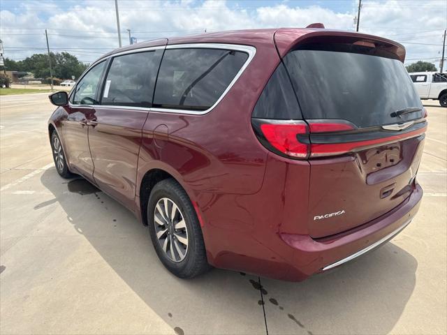 2022 Chrysler Pacifica Hybrid Touring L
