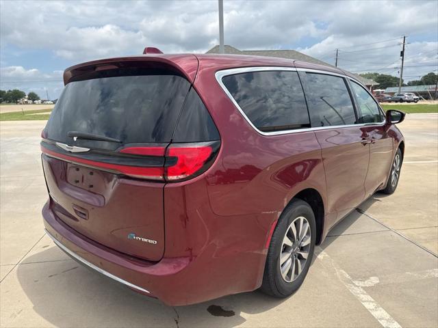 2022 Chrysler Pacifica Hybrid Touring L