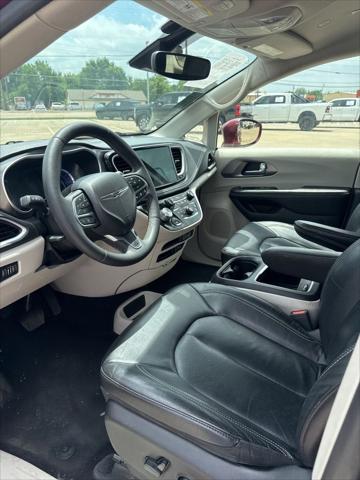 2022 Chrysler Pacifica Hybrid Touring L