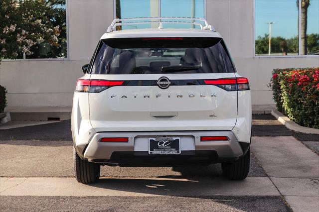 2023 Nissan Pathfinder SL FWD