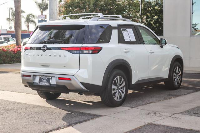 2023 Nissan Pathfinder SL FWD
