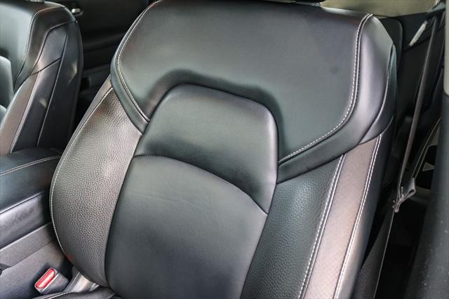 2023 Nissan Pathfinder SL FWD