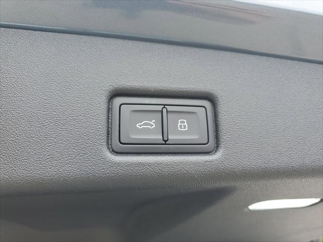 2026 Audi SQ5 Premium Plus TFSI quattro S tronic