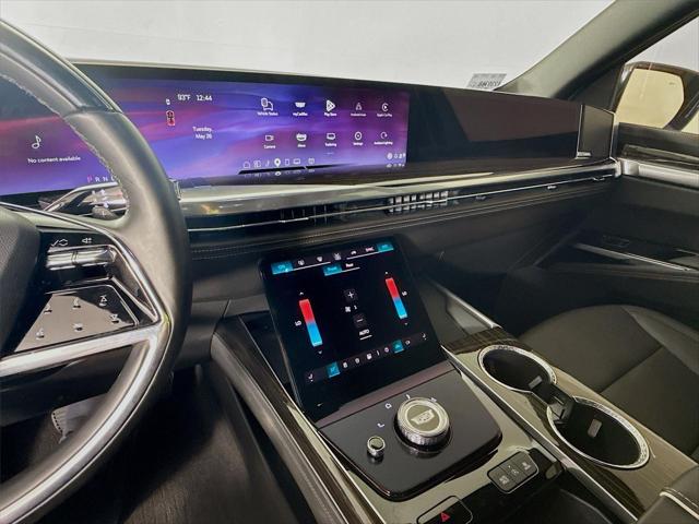 2025 Cadillac Escalade ESV Luxury