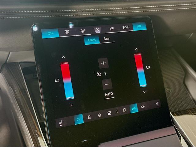 2025 Cadillac Escalade ESV Luxury