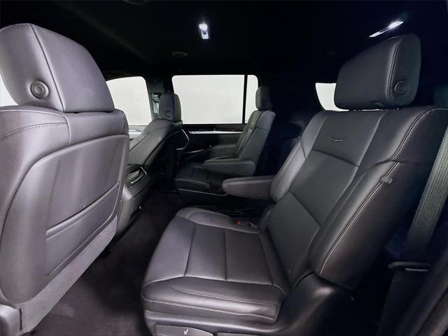 2025 Cadillac Escalade ESV Luxury