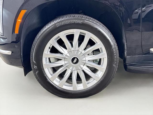 2025 Cadillac Escalade ESV Luxury