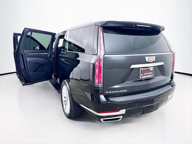 2025 Cadillac Escalade ESV Luxury