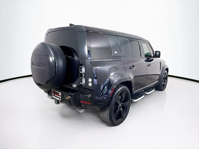 2023 Land Rover Defender 110 V8