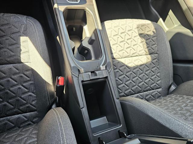 2025 Nissan Kicks SV Intelligent AWD
