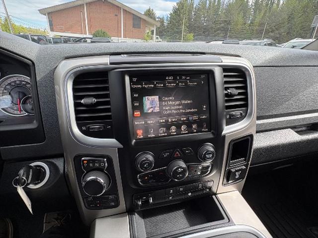 2017 Ram 1500 Big Horn Crew Cab 4x4 6'4" Box