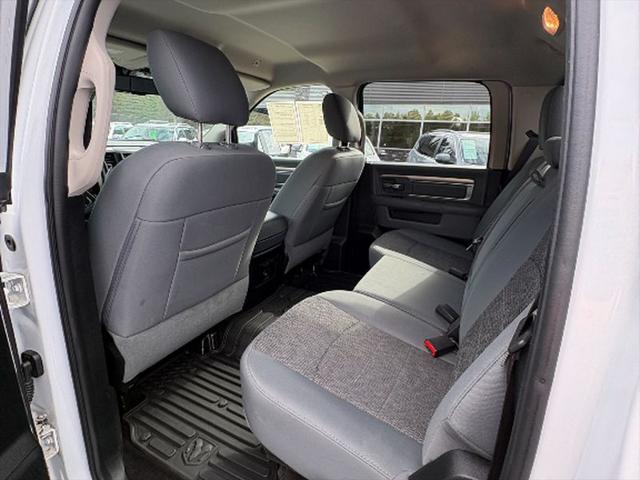 2017 Ram 1500 Big Horn Crew Cab 4x4 6'4" Box