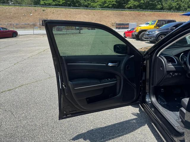 2022 Chrysler 300 Touring