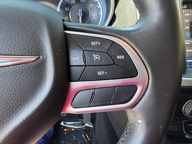 2022 Chrysler 300 Touring