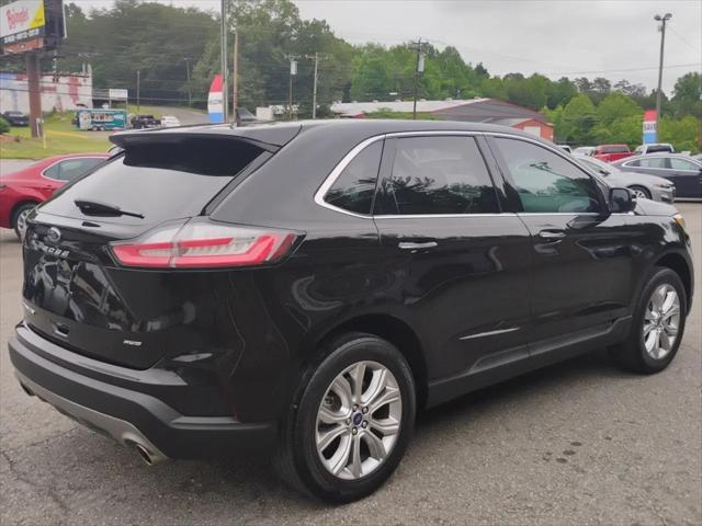 2022 Ford Edge Titanium