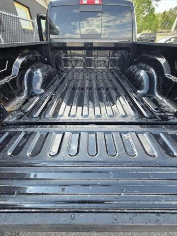 2017 Ram 1500 Night Crew Cab 4x4 57 Box