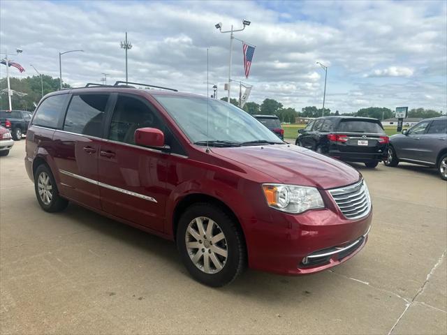2016 Chrysler Town & Country Touring