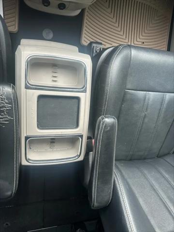 2016 Chrysler Town & Country Touring