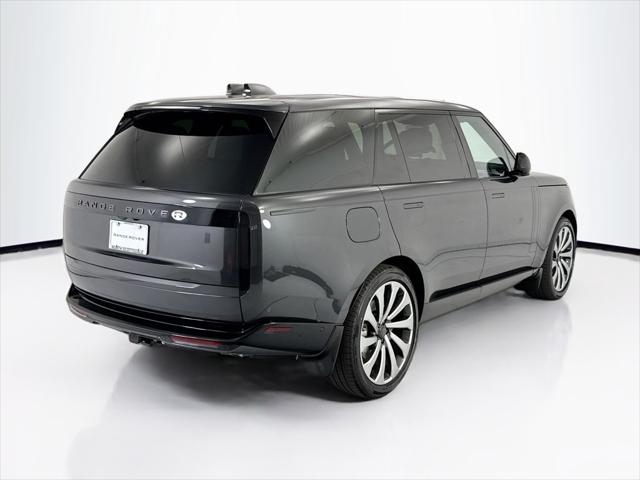 2026 Land Rover Range Rover P530 SE 7 Seat