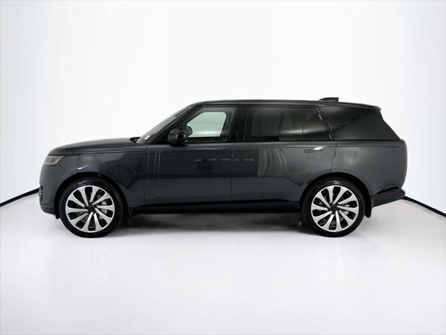 2026 Land Rover Range Rover P530 SE 7 Seat