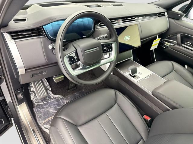 2026 Land Rover Range Rover P530 SE 7 Seat