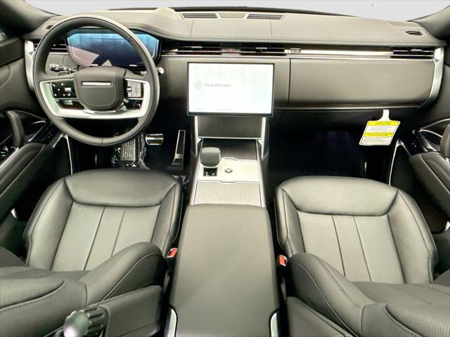 2026 Land Rover Range Rover P530 SE 7 Seat
