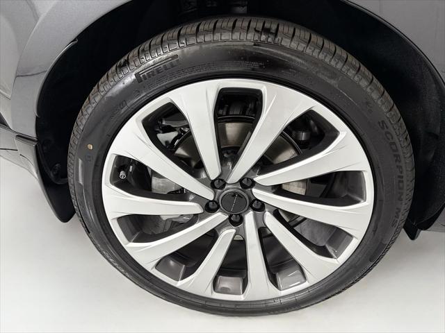2026 Land Rover Range Rover P530 SE 7 Seat