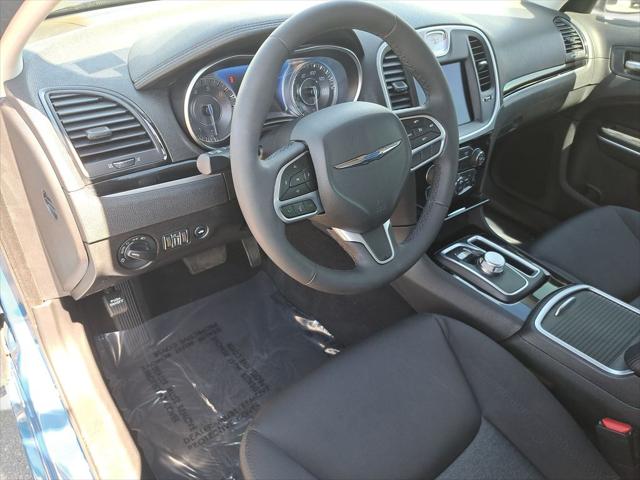 2023 Chrysler 300 Touring