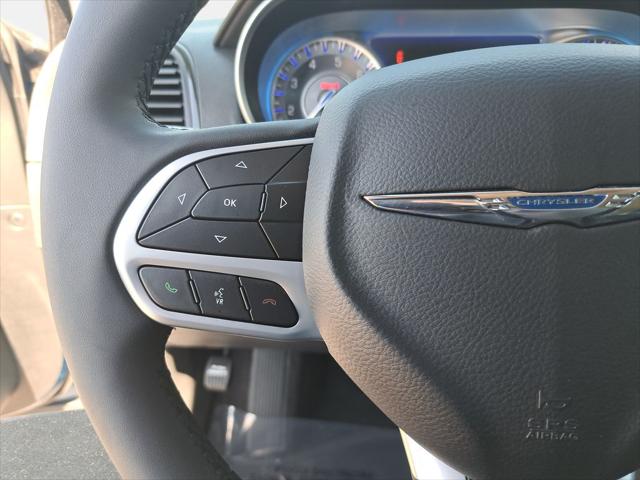 2023 Chrysler 300 Touring
