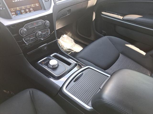 2023 Chrysler 300 Touring