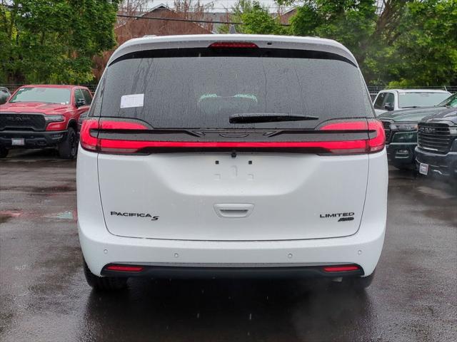 2027 Chrysler Pacifica Limited