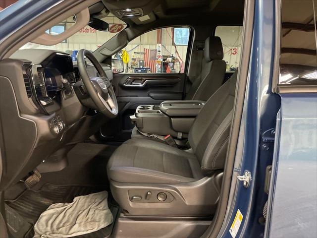 2024 GMC Sierra 1500 4WD Crew Cab Short Box Elevation with 3SB